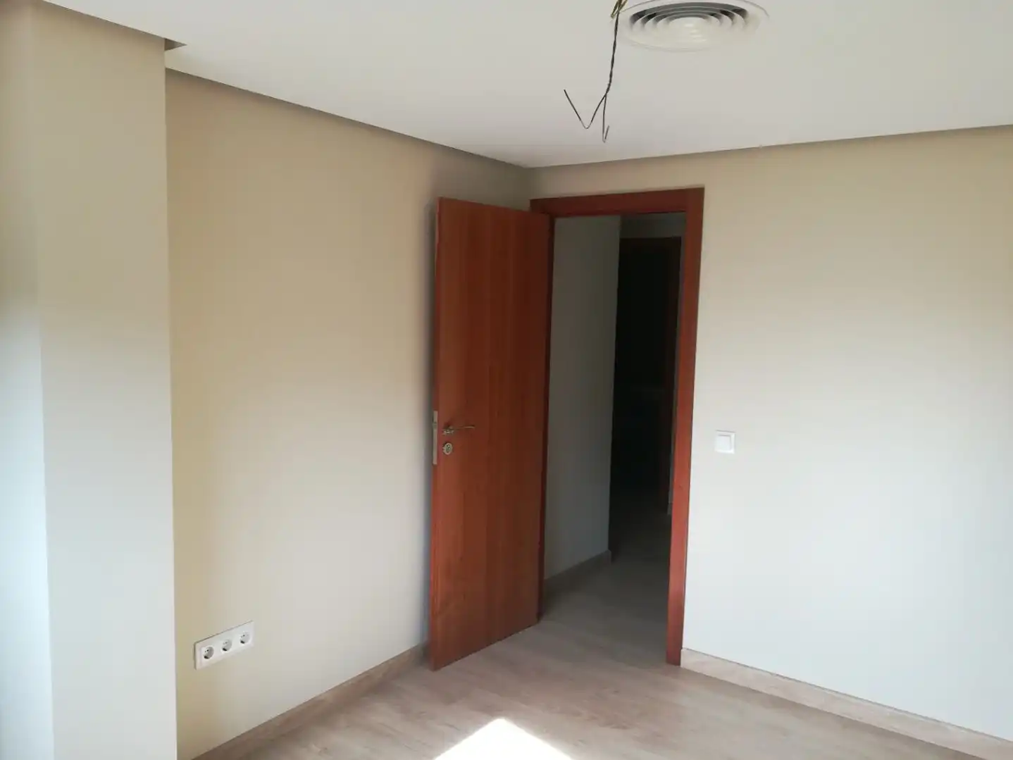 Habitación de Oficina en venta en Murcia