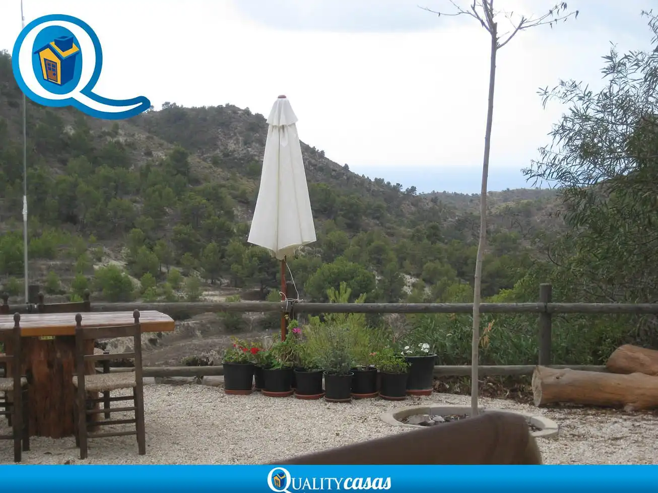 Garden of Houses for sale in Aigües  with Heating, Terrace and Storage room