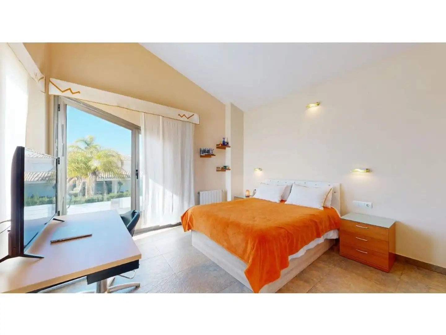 Dormitori de Casa o xalet en venda en Rocafort amb Jardí privat, Terrassa i Piscina