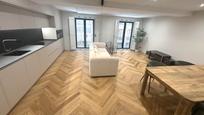 Sala d'estar de Pis en venda en  Barcelona Capital amb Aire condicionat, Parquet i Moblat