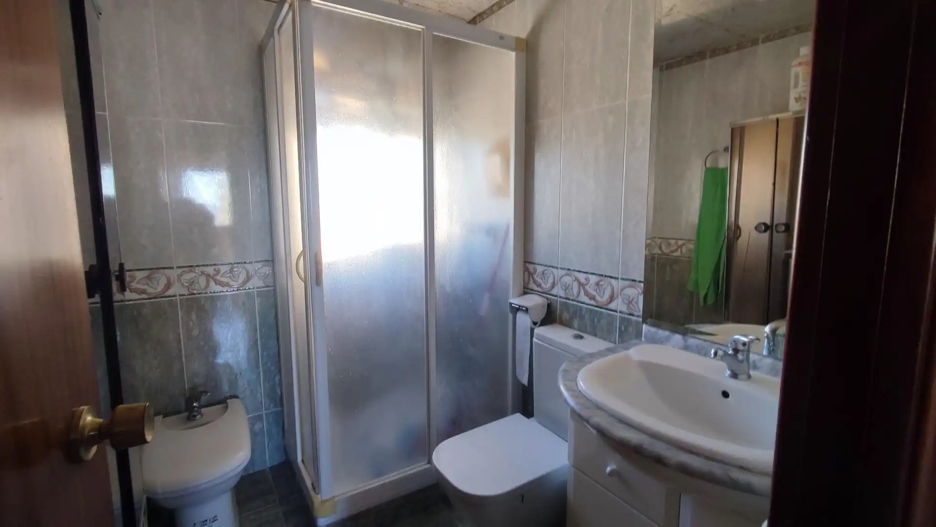 Bathroom of Flat for sale in Zaragoza  with Air Conditioner, Heating and Terrace