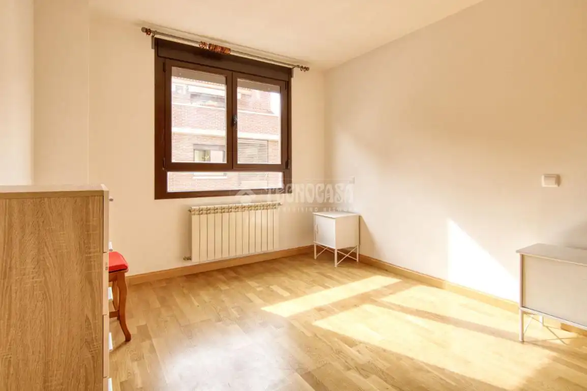 Habitación de Piso en venta en Valladolid con Calefacción y Trastero
