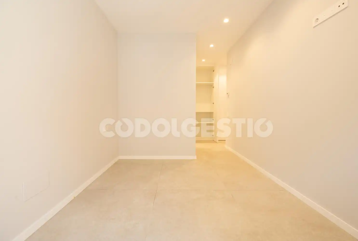 Flat for sale in Vic  with Terrace