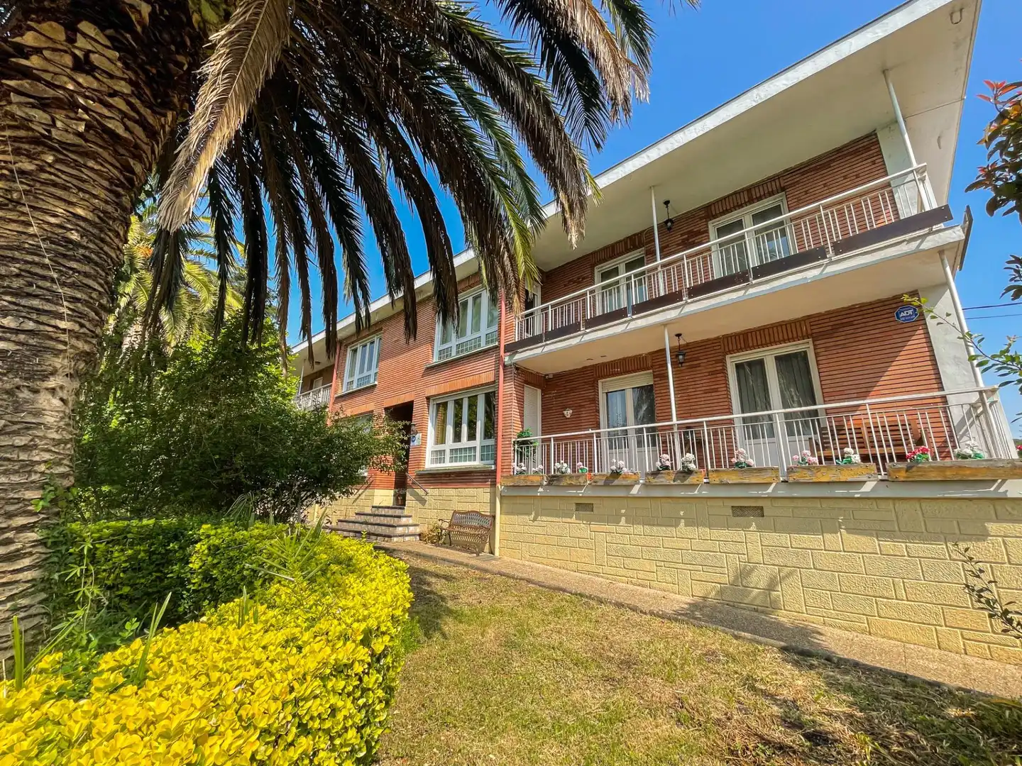 Exterior view of Houses for sale in Abanto y Ciérvana-Abanto Zierbena  with Heating, Private garden and Storage room