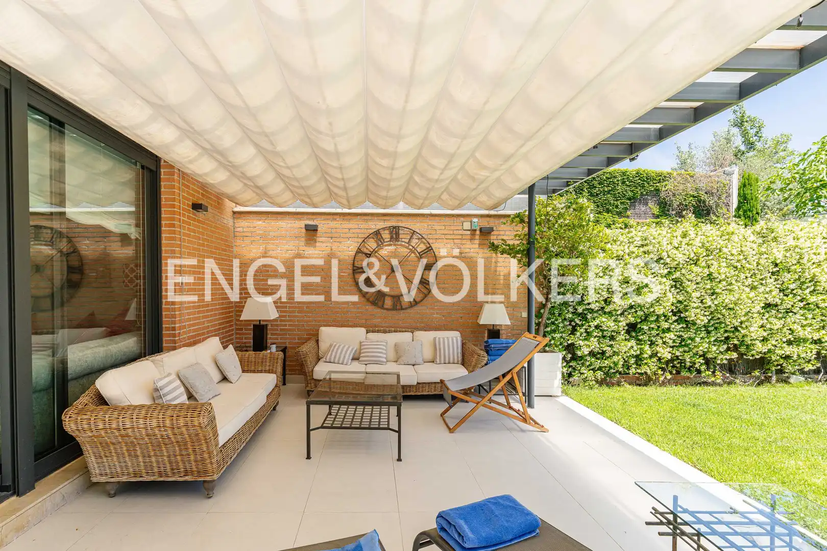 Terraza de Casa o chalet en venta en Madrid con Aire acondicionado, Calefacción y Jardín privado
