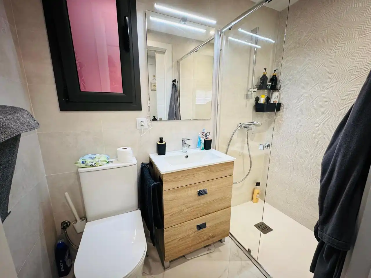 Bany de Casa o xalet en venda en Montcada i Reixac amb Aire condicionat