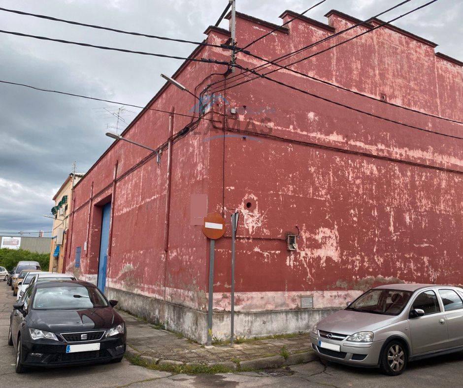 Exterior view of Industrial buildings for sale in Navalmoral de la Mata