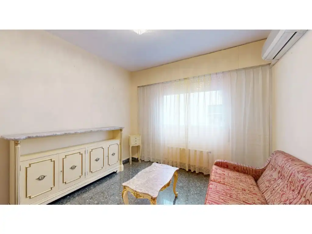 Flat for sale in Exposició