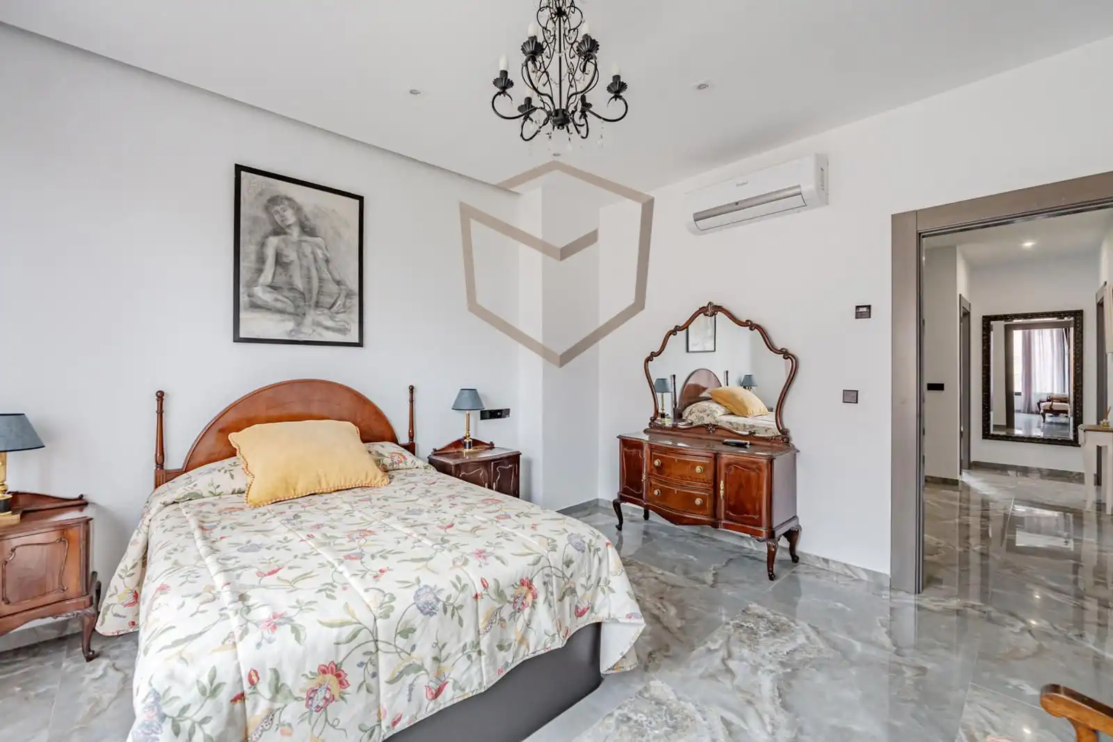 Schlafzimmer von Einfamilien-Reihenhaus zum Verkauf in Pozuelo de Alarcón mit Klimaanlage, Heizung und Terrasse