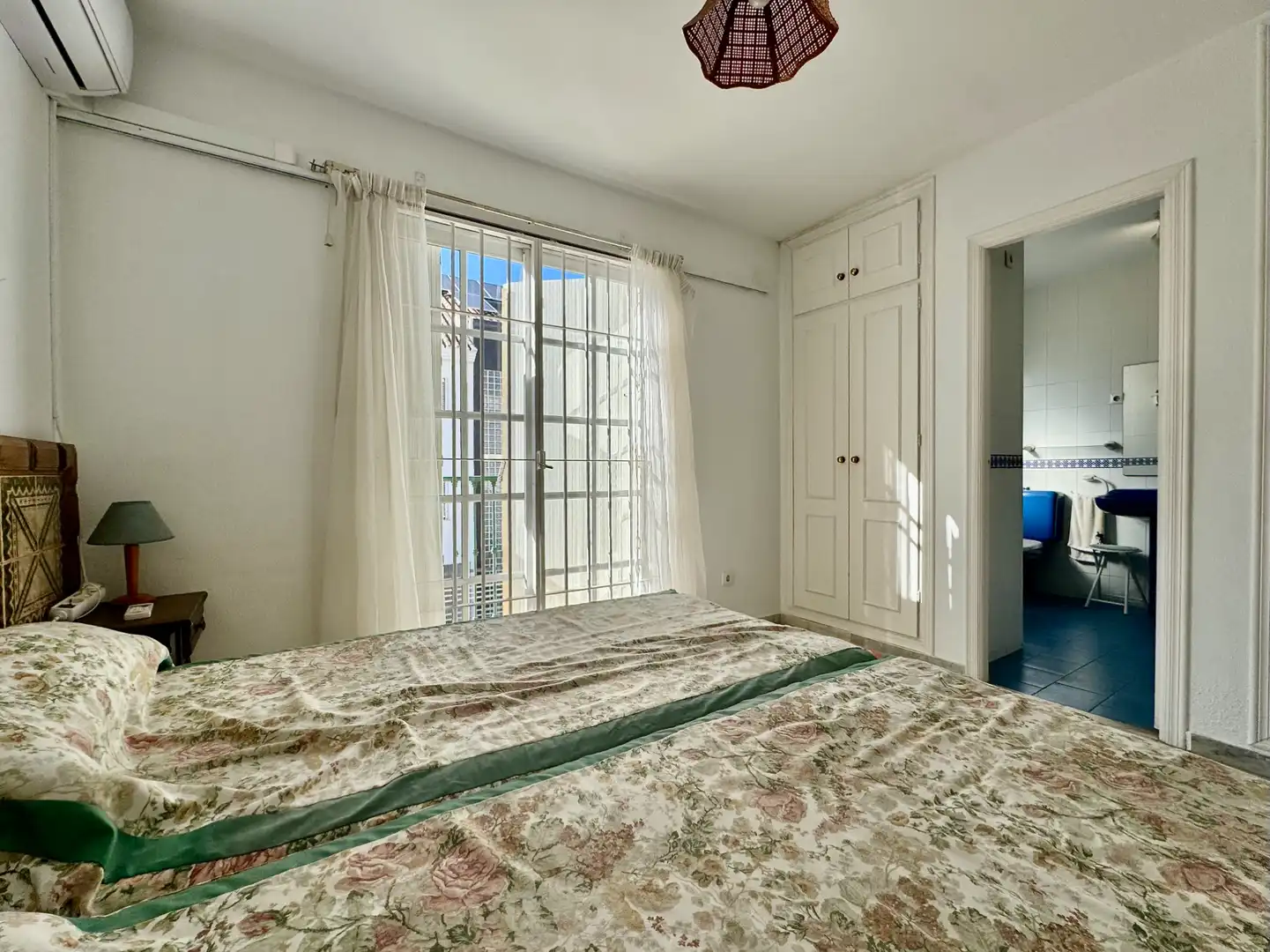 Bedroom of Detached homes for sale in Fuengirola  with Air Conditioner, Heating and Private garden