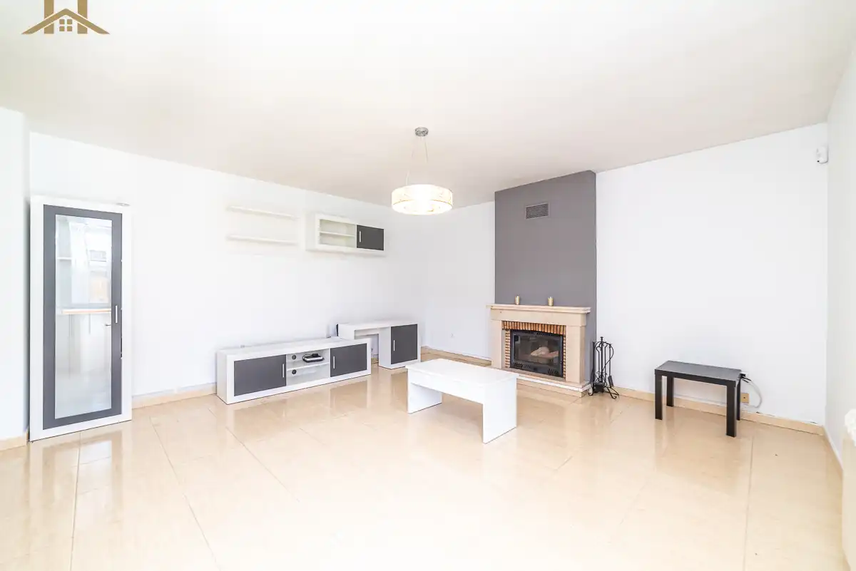 Sala de estar de Casa o chalet en venta en Illescas con Aire acondicionado, Calefacción y Jardín privado