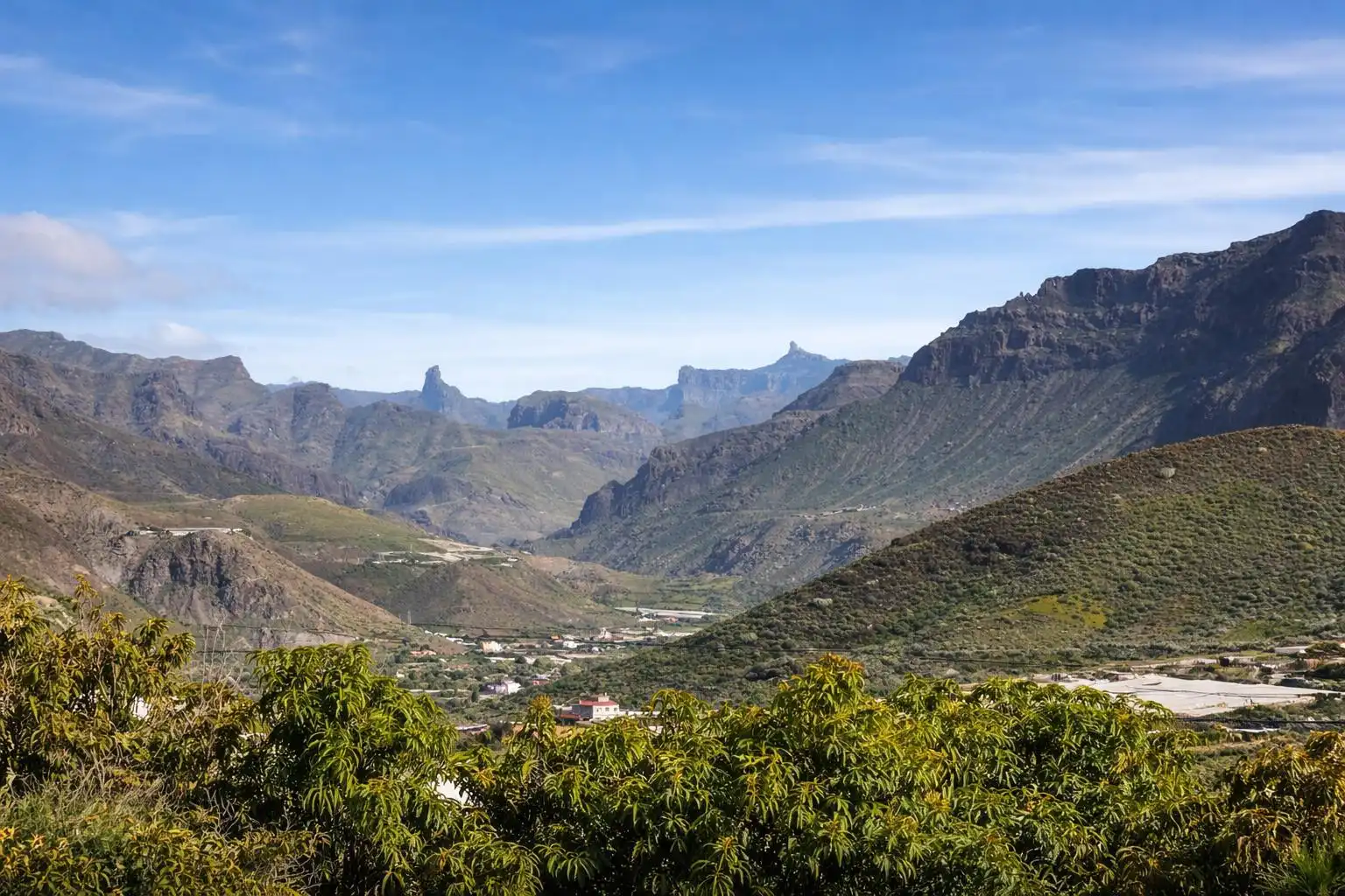 Vista exterior de Casa o chalet en venta en La Aldea de San Nicolás  con Amueblado, Horno y Lavadora
