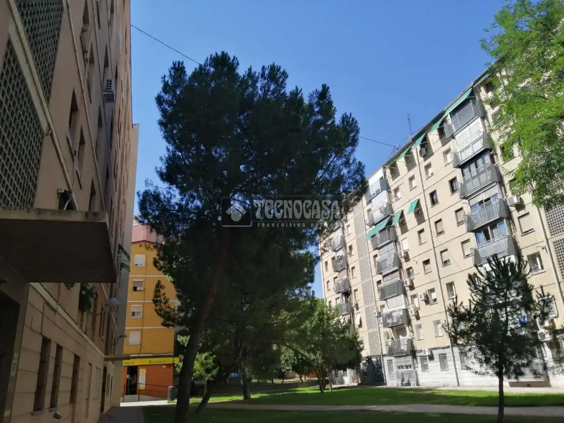 Vista exterior de Piso en venta en Madrid con Aire acondicionado y Calefacción