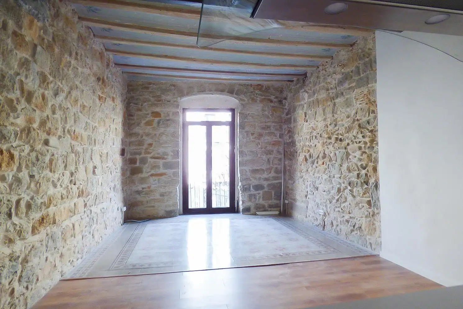 Apartments for rent in Centre - Barri Vell