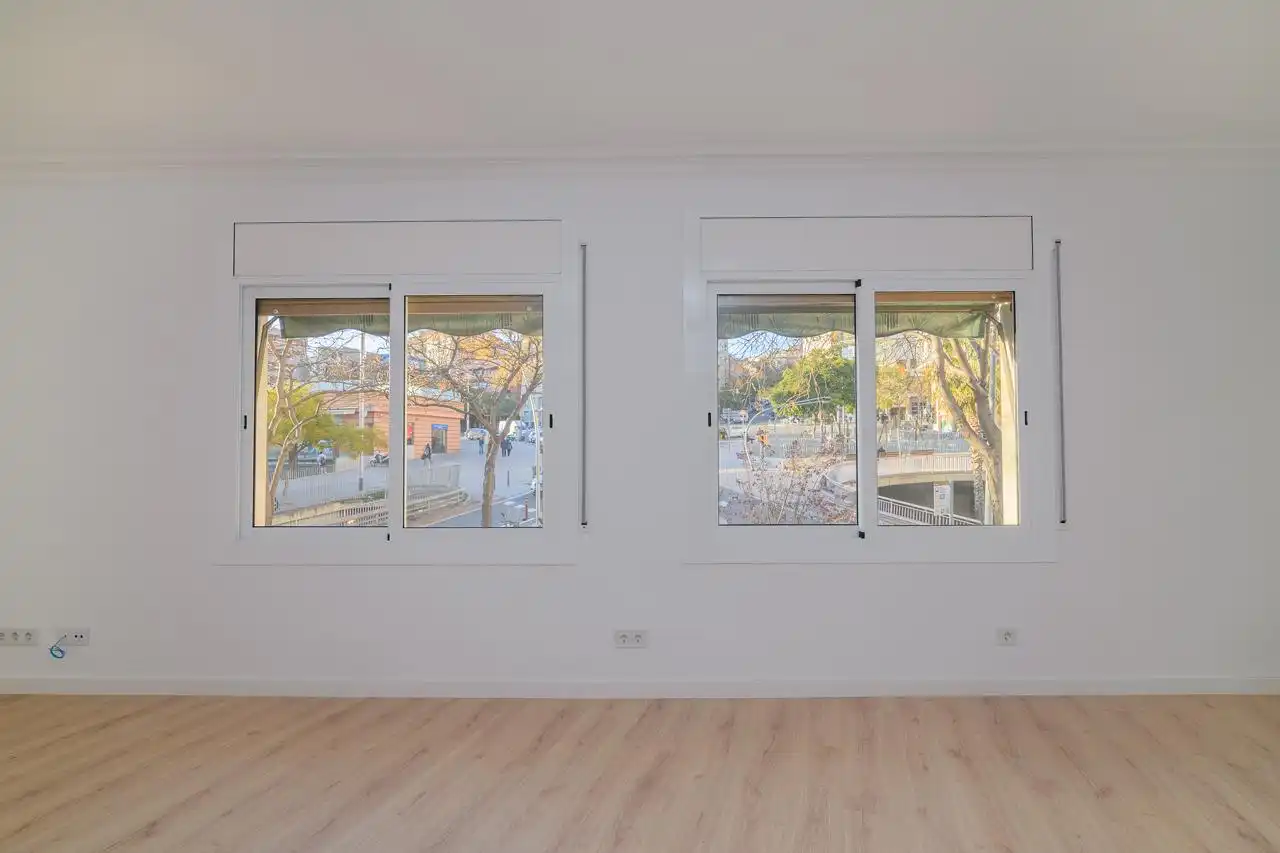 Bedroom of Flat for sale in  Barcelona Capital  with Heating