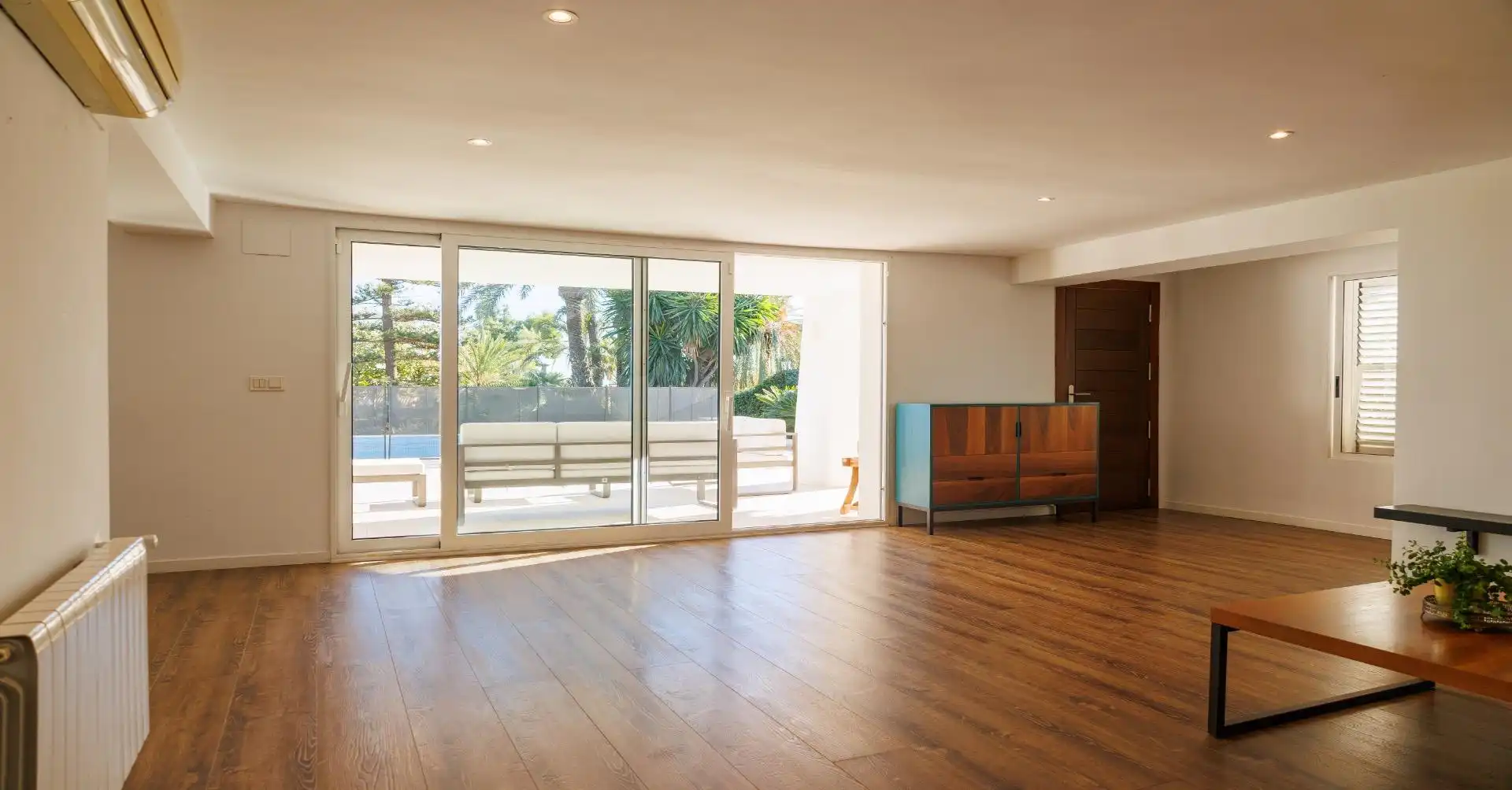 Sala de estar de Casa o chalet en venta en Picassent con Aire acondicionado, Calefacción y Jardín privado