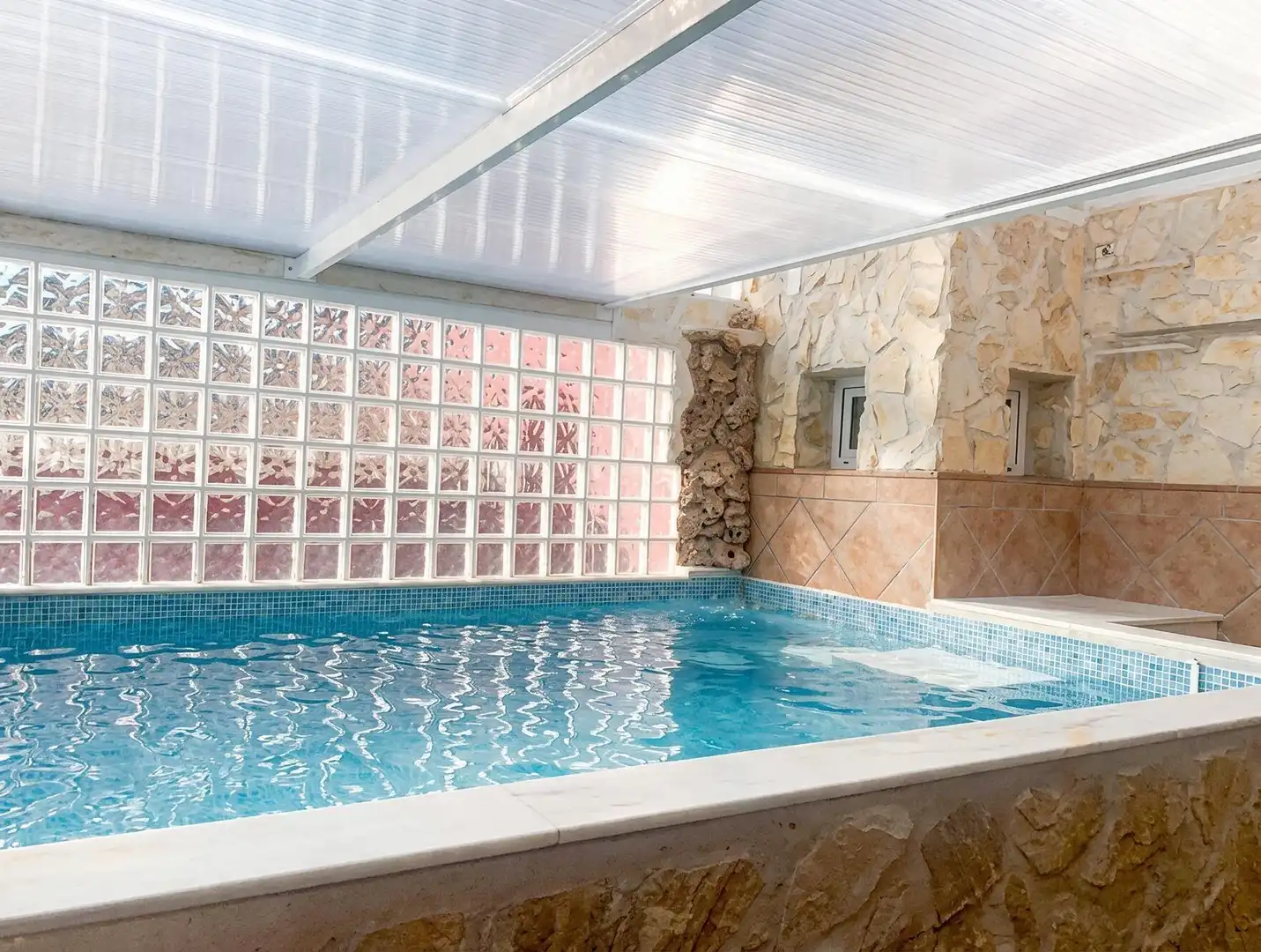 Swimming pool of Houses for rent in Huétor Vega  with Air Conditioner, Heating and Private garden