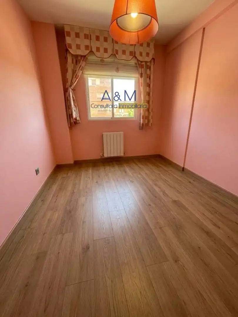 Bedroom of Detached homes for sale in Cistérniga  with Heating, Private garden and Terrace