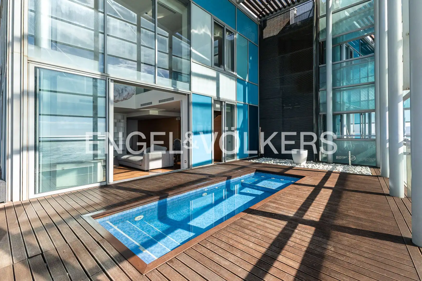 Attic for rent in Diagonal Mar i el Front Marítim del Poblenou