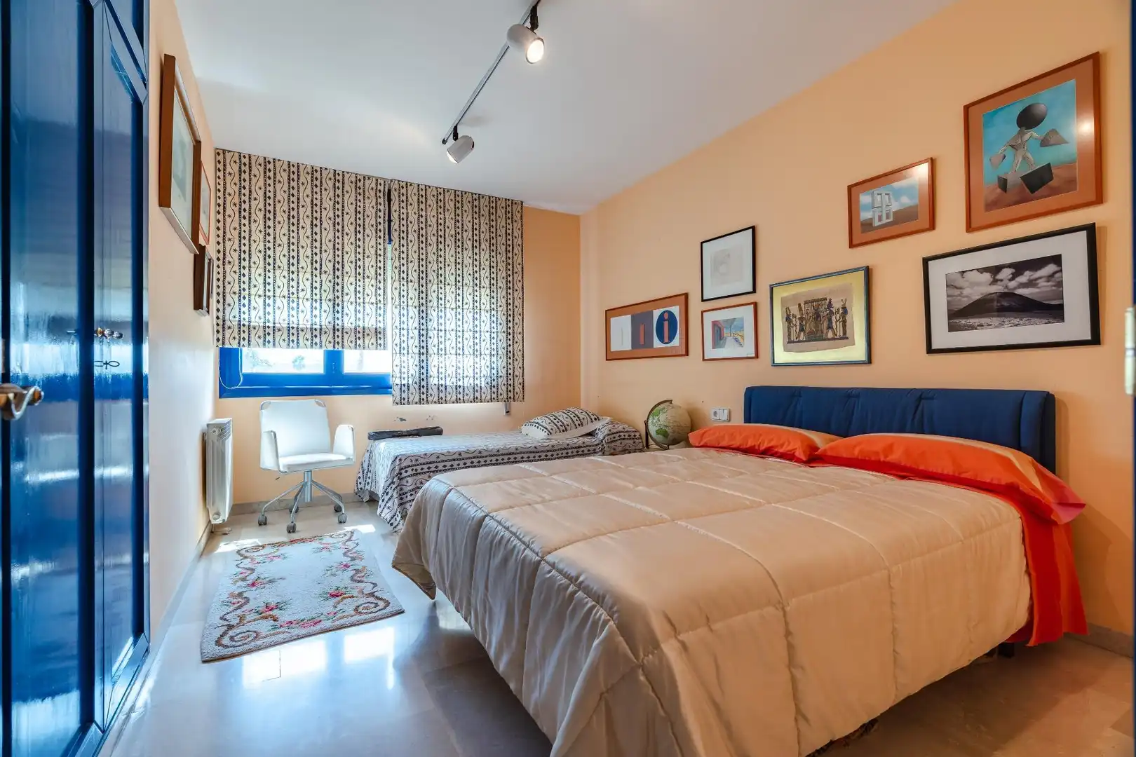 Dormitori de Casa o xalet en venda en Móra d'Ebre amb Aire condicionat, Calefacció i Jardí privat