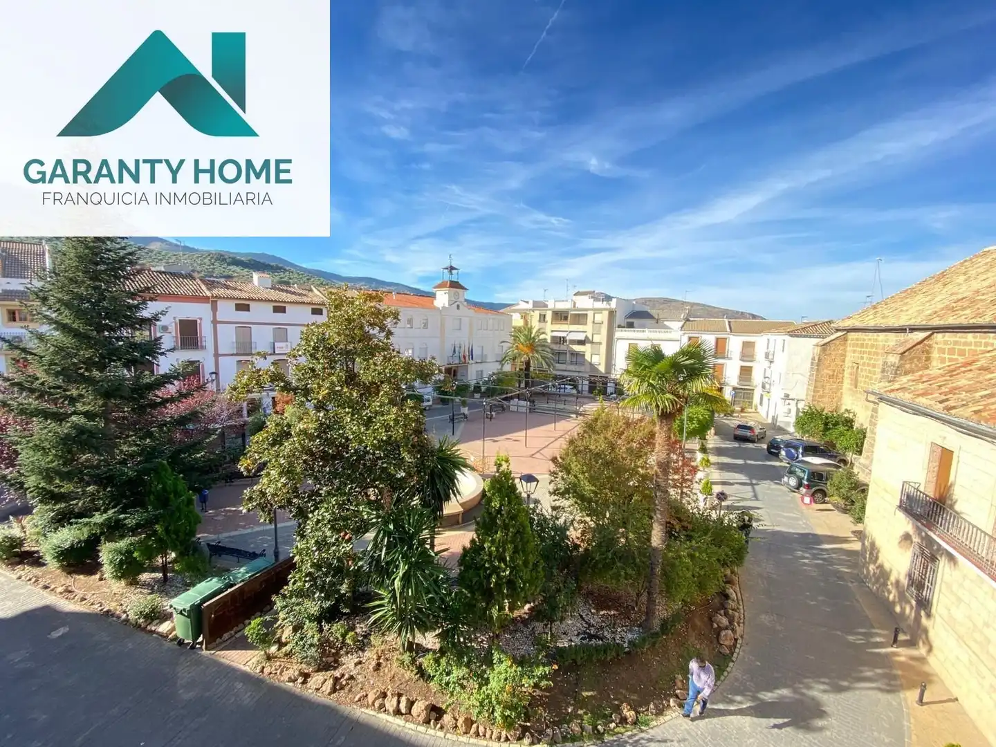 Vista exterior de Pis en venda en Valdepeñas de Jaén amb Aire condicionat, Moblat i Balcó