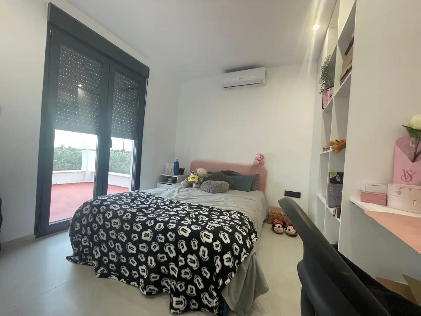 Dormitori de Casa o xalet en venda en Elche / Elx amb Aire condicionat, Terrassa i Traster