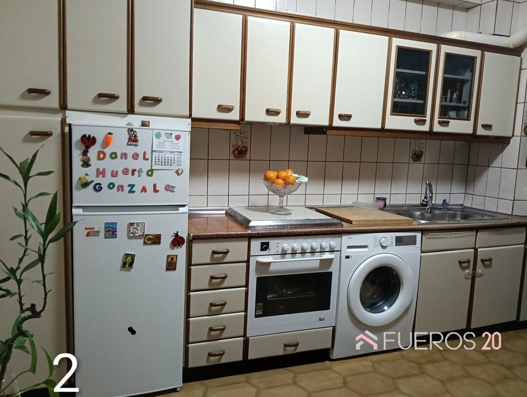 Kitchen of Flat for sale in Bilbao   with Heating and Storage room