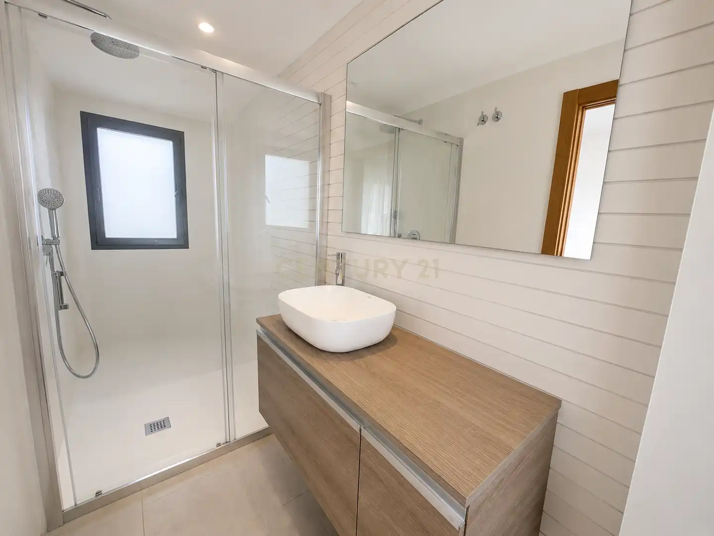 Bany de Casa o xalet de lloguer en Santa Eulària des Riu amb Aire condicionat, Jardí privat i Traster
