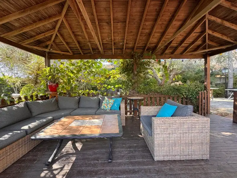 Terraza de Finca rústica en venta en Ullastret con Aire acondicionado, Calefacción y Jardín privado