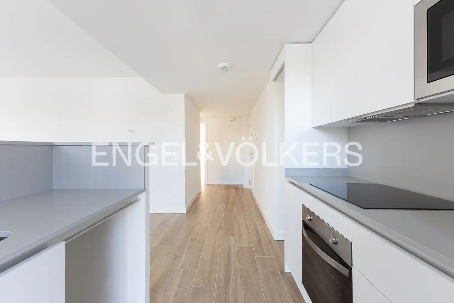 Cocina de Piso de alquiler en Valencia con Aire acondicionado, Calefacción y Jardín privado