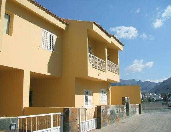 Casa adosada en Venta en C/ Islas Canarias en La Aldea de San Nicolás