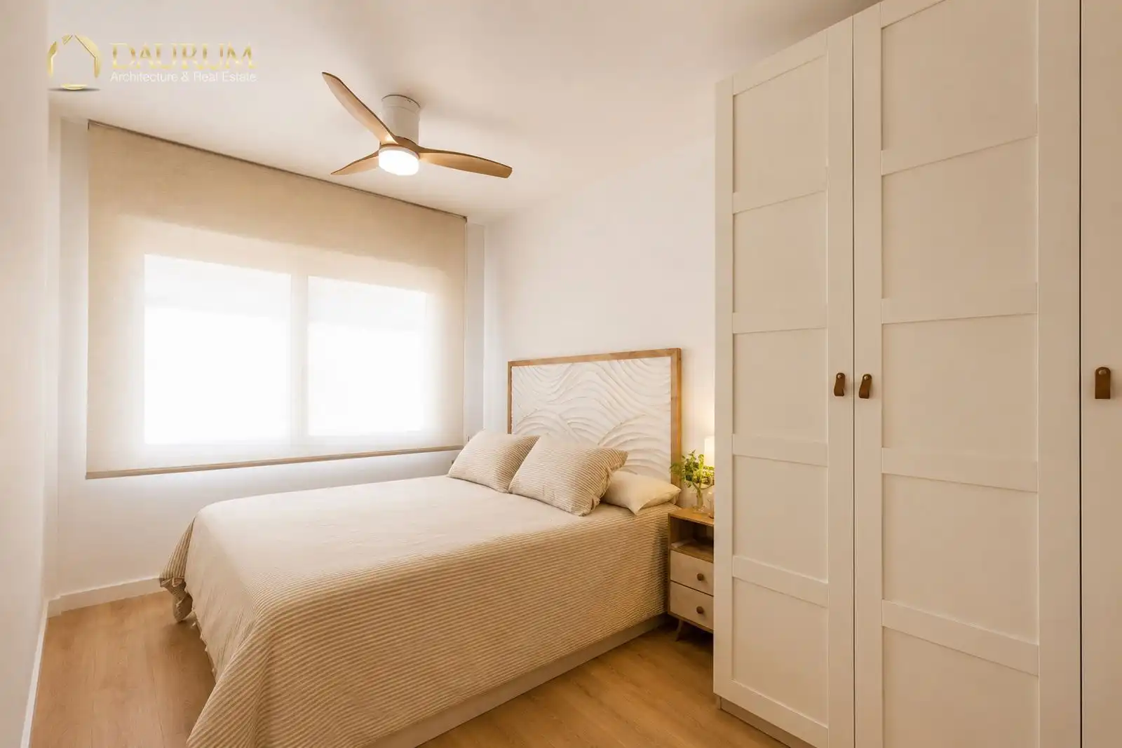 Habitación de Piso en venta en Alicante / Alacant con Aire acondicionado, Terraza y Piscina