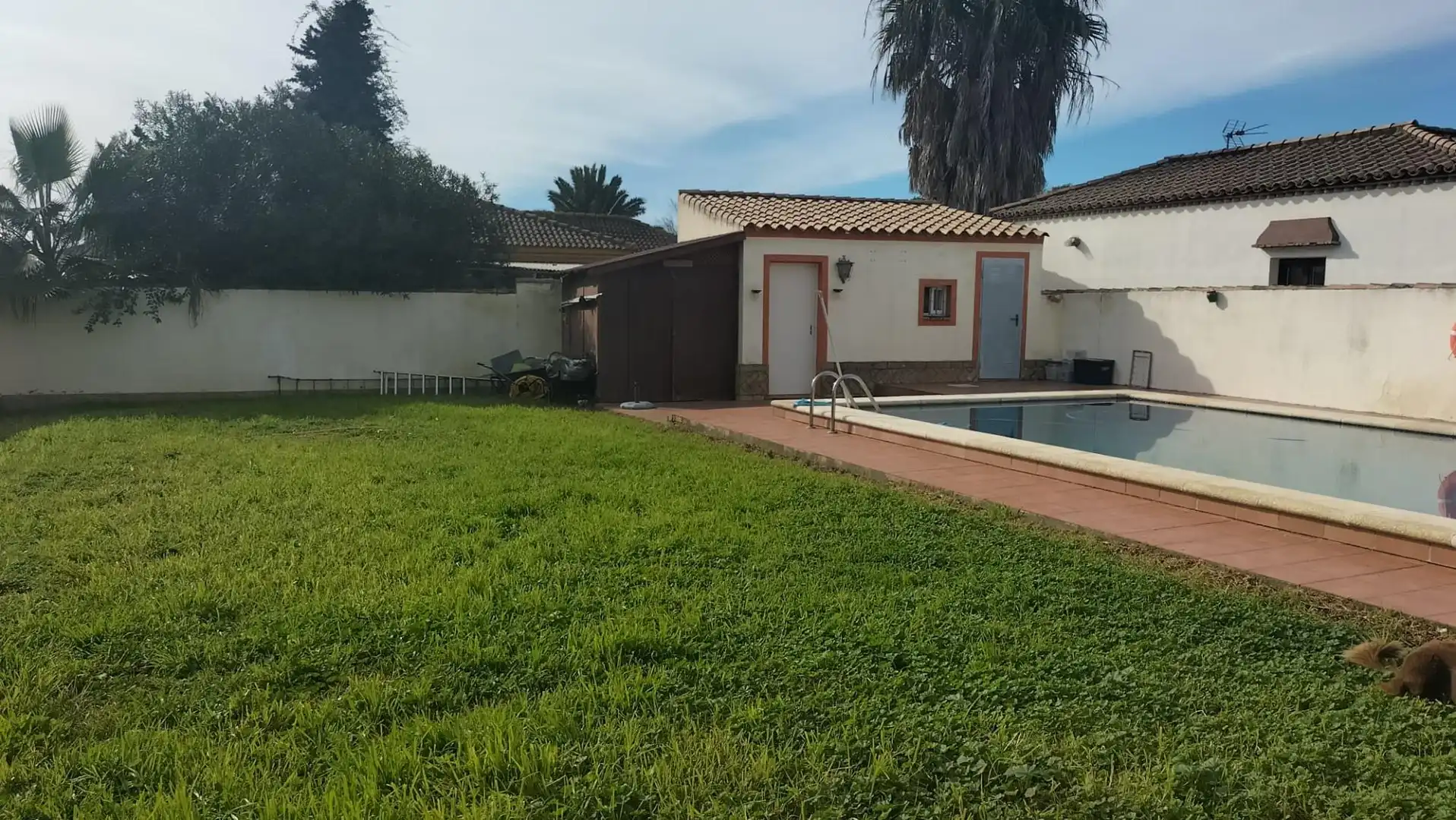 Piscina de Casa o xalet en venda en Chiclana de la Frontera amb Aire condicionat, Terrassa i Piscina