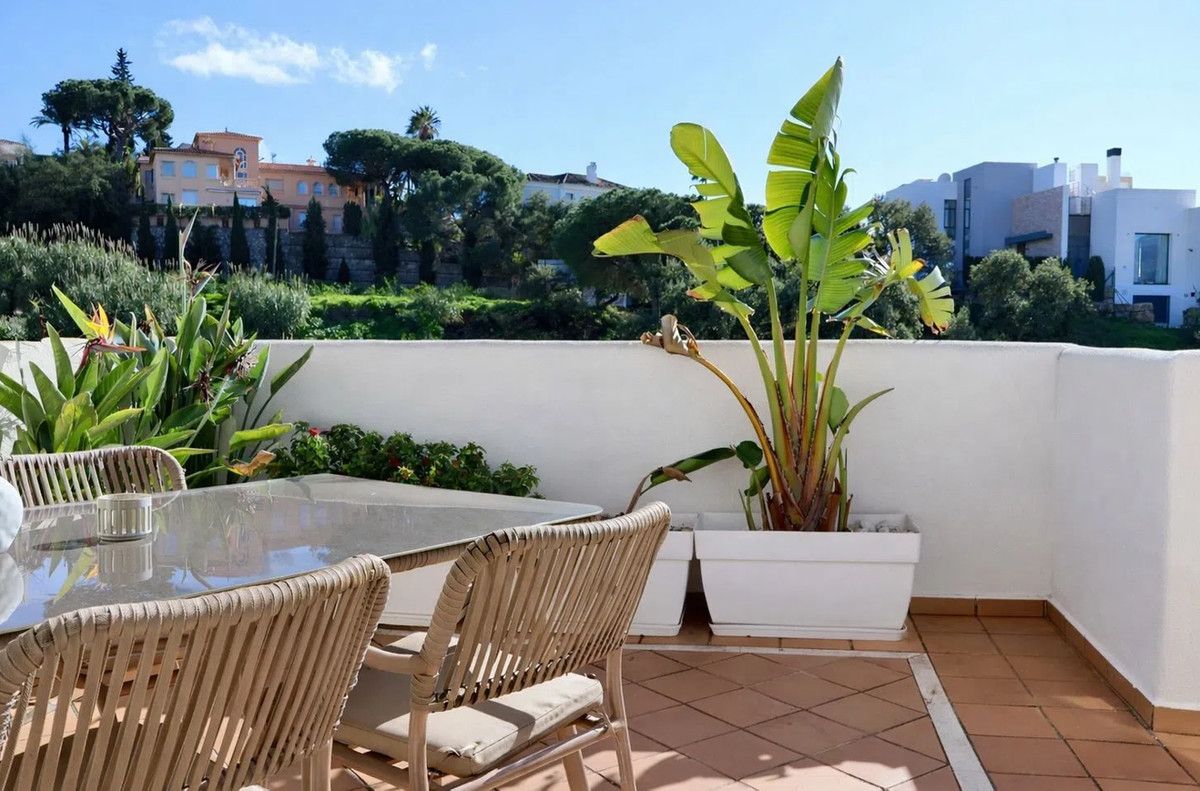 Terrace of Attic for rent in Marbella  with Air Conditioner, Private garden and Swimming Pool