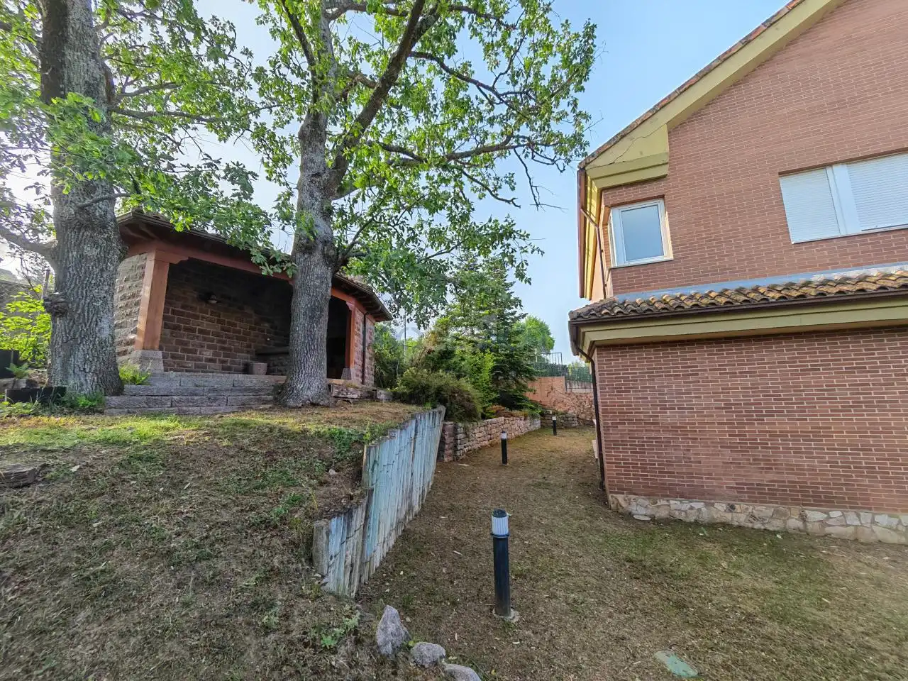 Vista exterior de Casa o chalet en venta en Sariegos con Calefacción, Jardín privado y Terraza