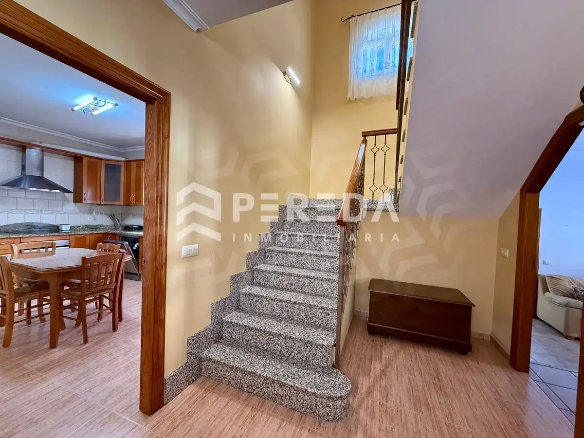 Casa o xalet en venda en La Mojonera amb Jardí privat, Terrassa i Moblat