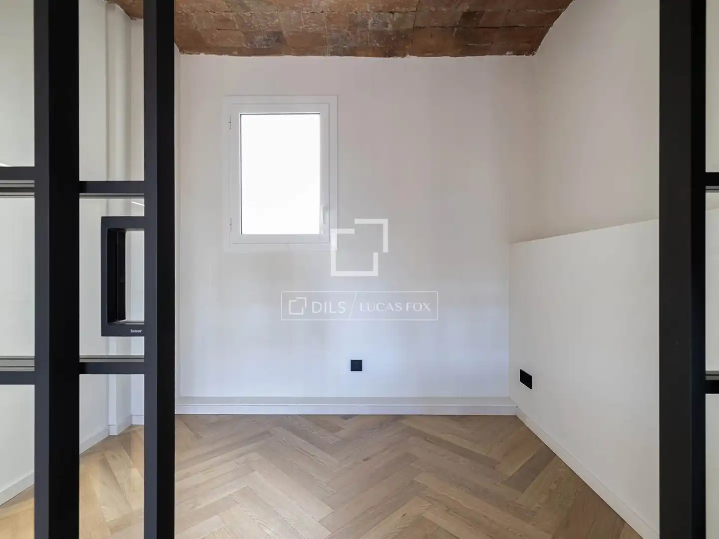 Bedroom of Flat for sale in Barcelona  with Air Conditioner, Heating and Parquet flooring