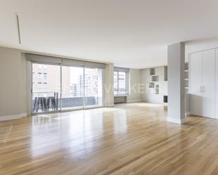 Vista exterior de Apartament de lloguer en  Madrid Capital amb Aire condicionat, Calefacció i Parquet