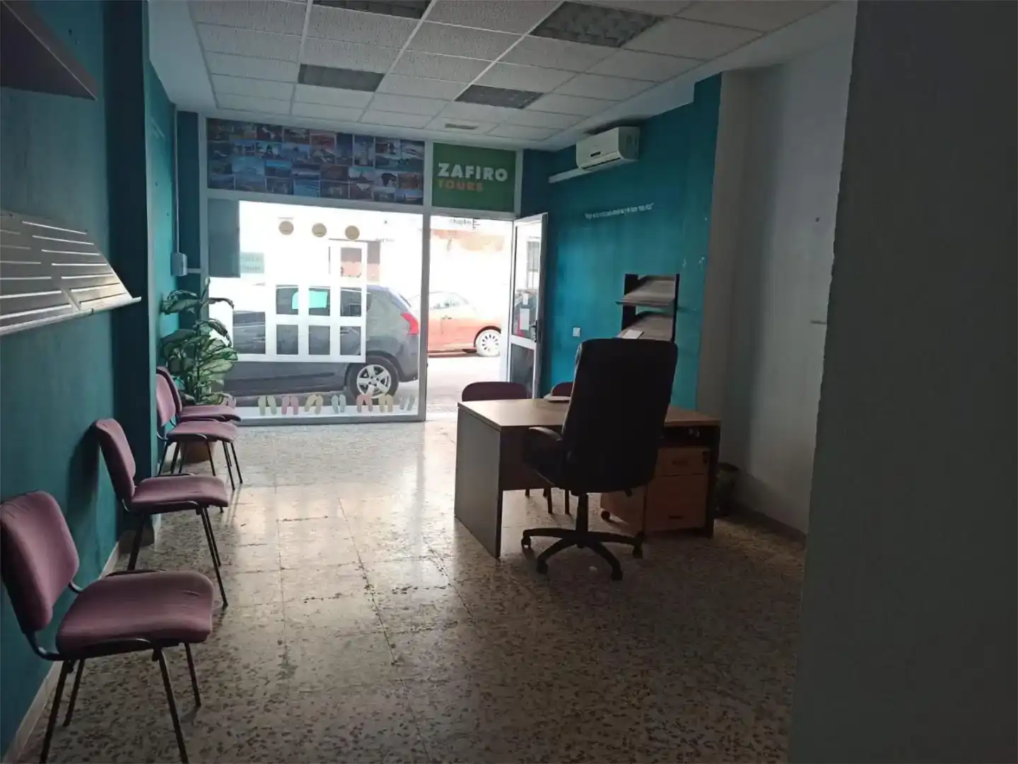 Local de lloguer en Puerto Serrano amb Aire condicionat i Moblat