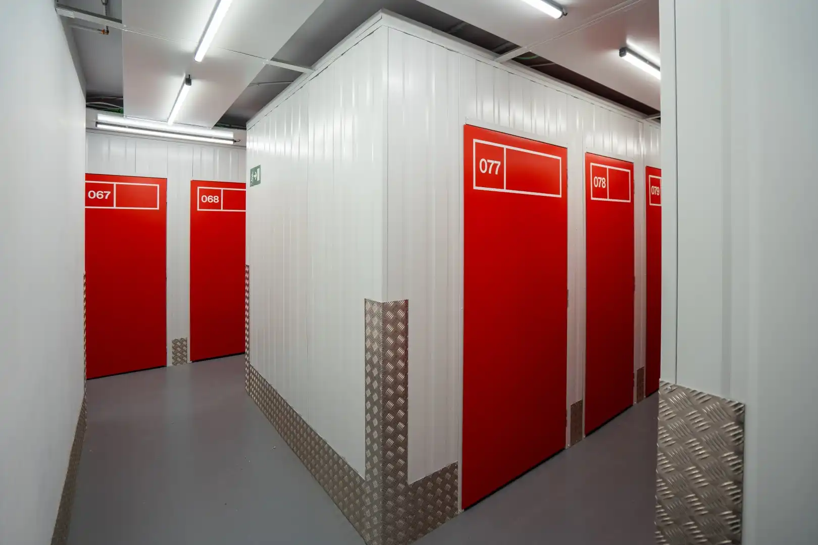 Storage room for rent in Barcelona  with Alarm
