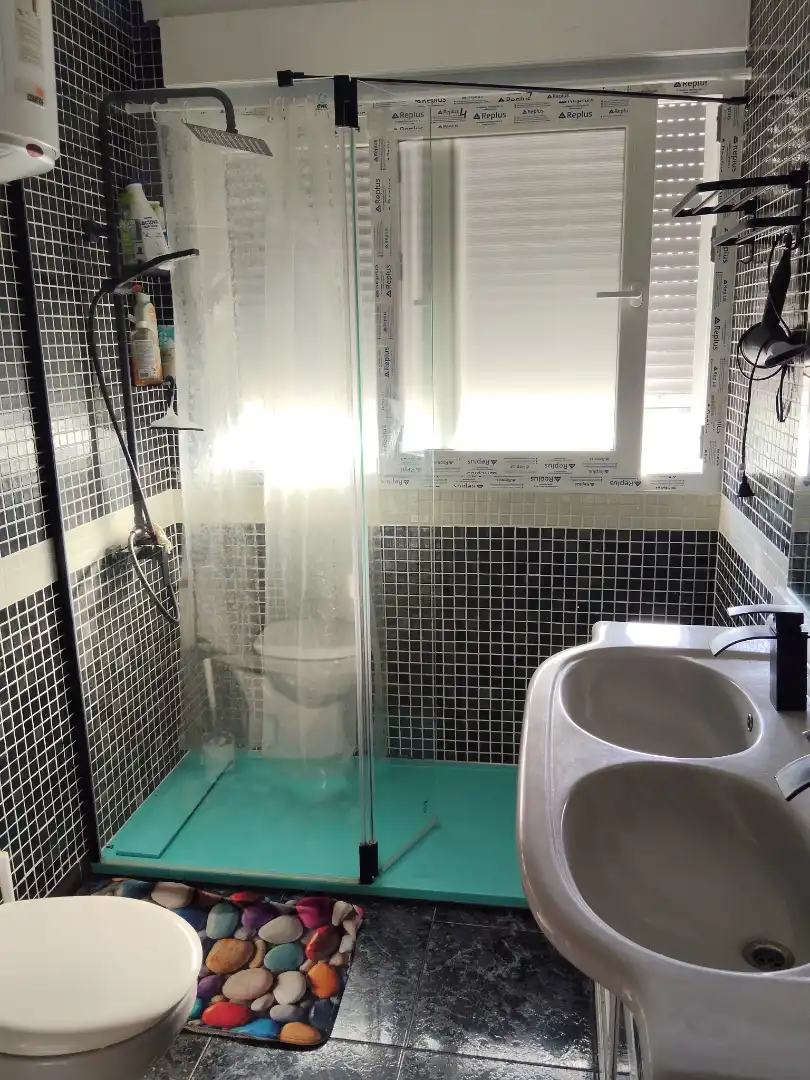 Badezimmer von Wohnung zur Miete in Castellón de la Plana / Castelló de la Plana mit Möbliert
