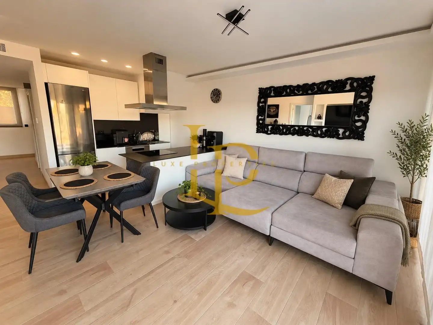 Sala d'estar de Casa o xalet en venda en Cambrils amb Calefacció, Jardí privat i Terrassa