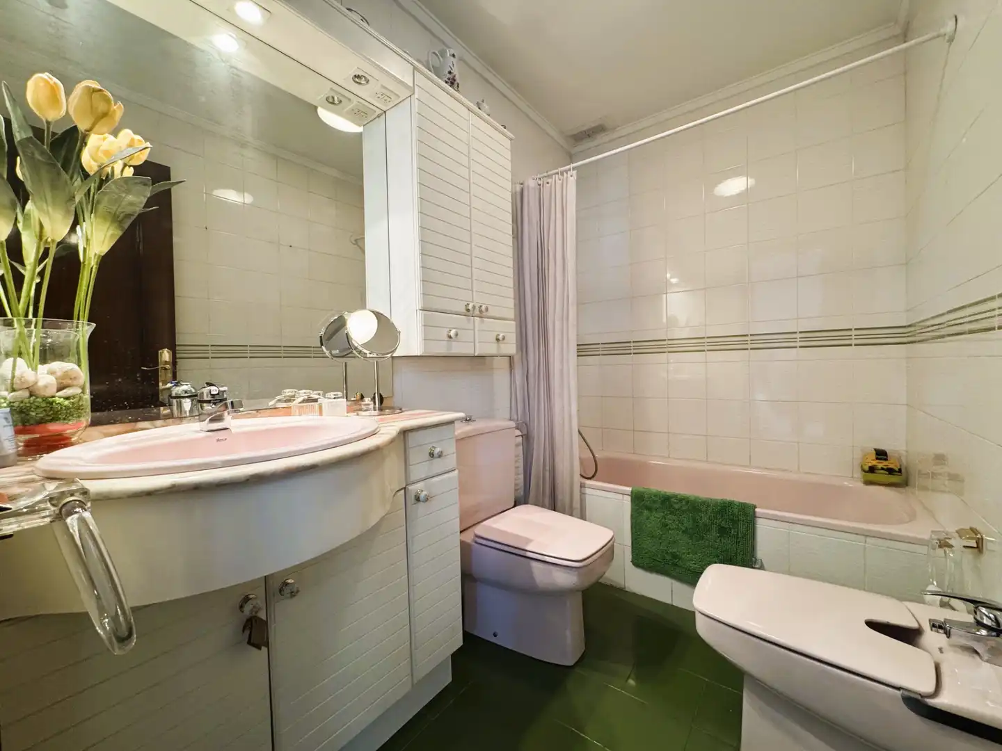 Bathroom of Duplexes for sale in Bilbao 