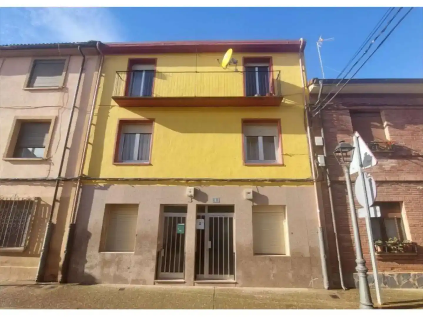 Vista exterior de Finca rústica en venda en Huércanos amb Balcó