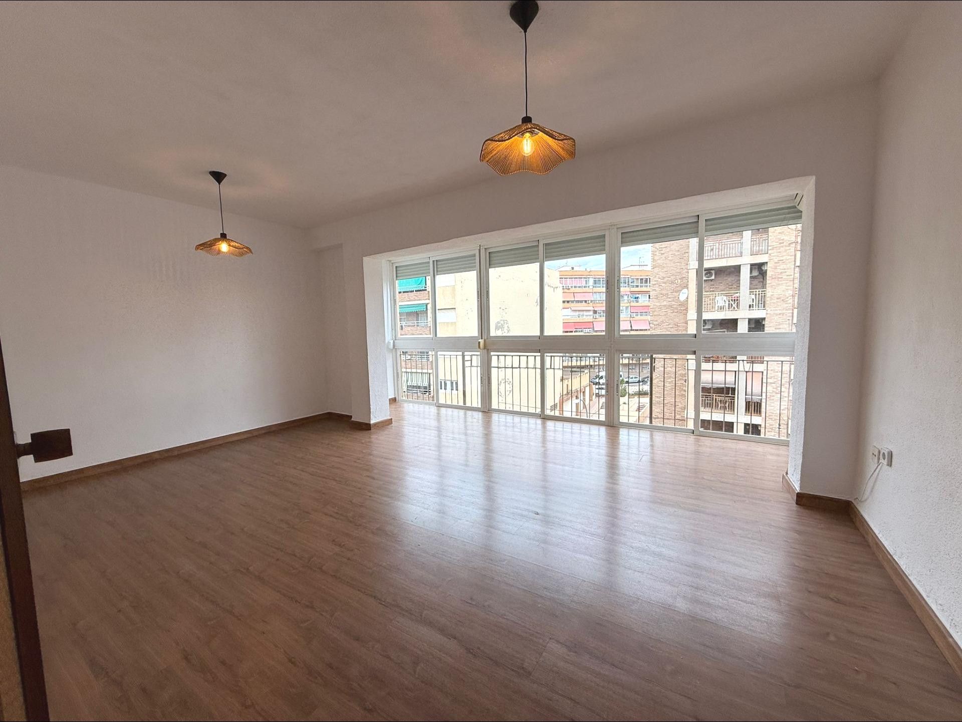 Sala d'estar de Pis de lloguer en Alicante / Alacant amb Aire condicionat