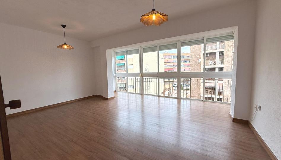 Photo 1 of Flat to rent in Calle Renato Bardin, Alipark, Alicante