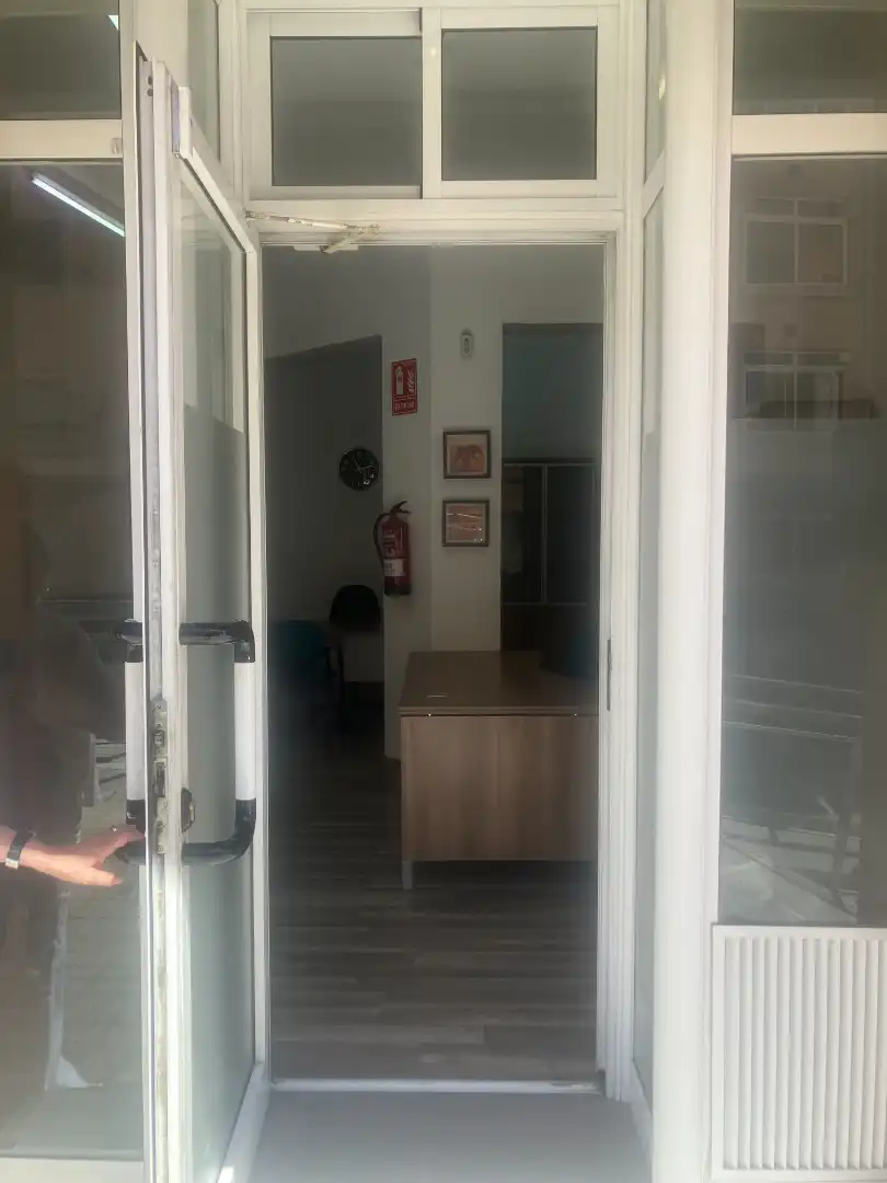 Commercial properties for rent in Badalona  with Air Conditioner, Parquet flooring and Furnished