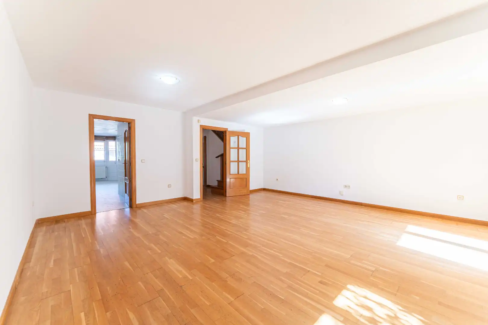 Casa adosada en venta en Las Rozas de Madrid con Calefacción, Jardín privado y Parquet