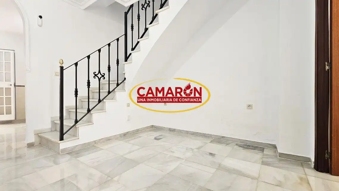 Casa adosada en venda en Coria del Río