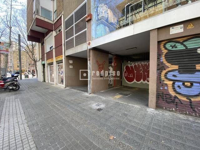 Garaje en Venta en Viladomat en Sant Antoni